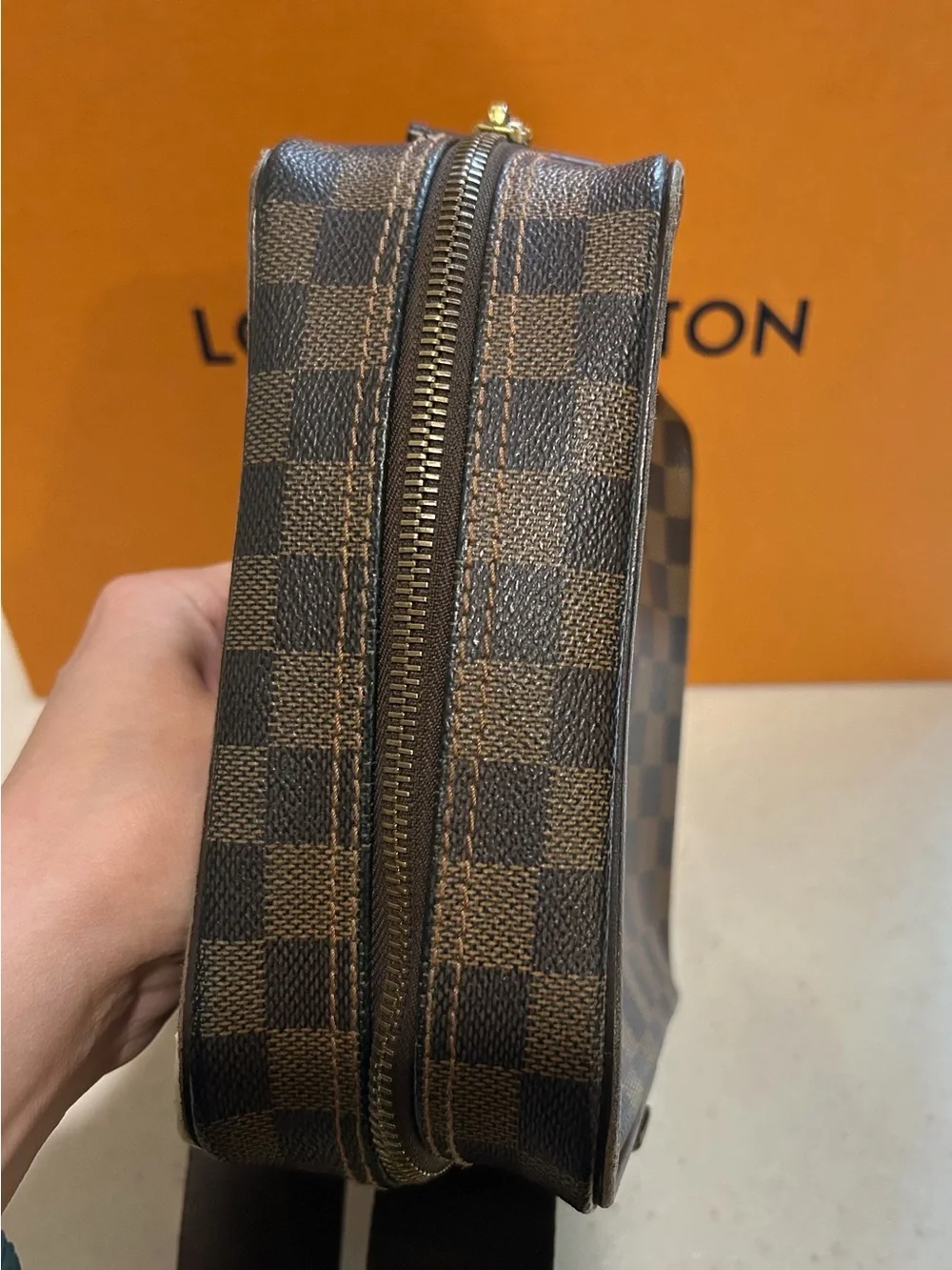 Louis Vuitton Damier Crossbag